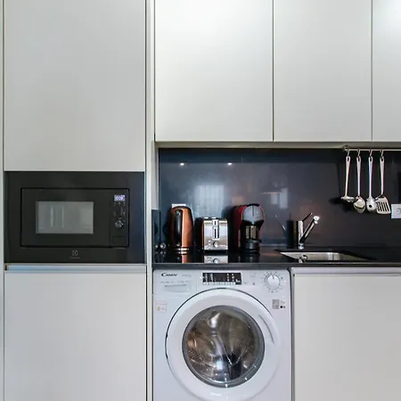 Sardinha, Appartamento *